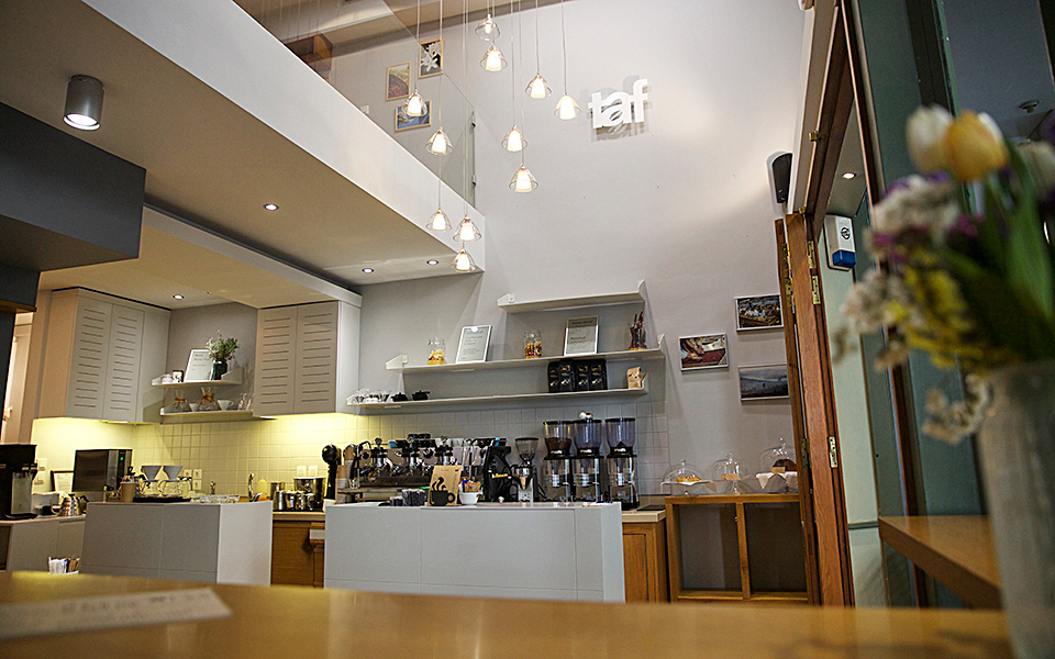 <h5>Taf Coffee Shop</h5>