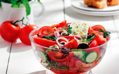 Traditional Greek Salad Recipe (Horiatiki)