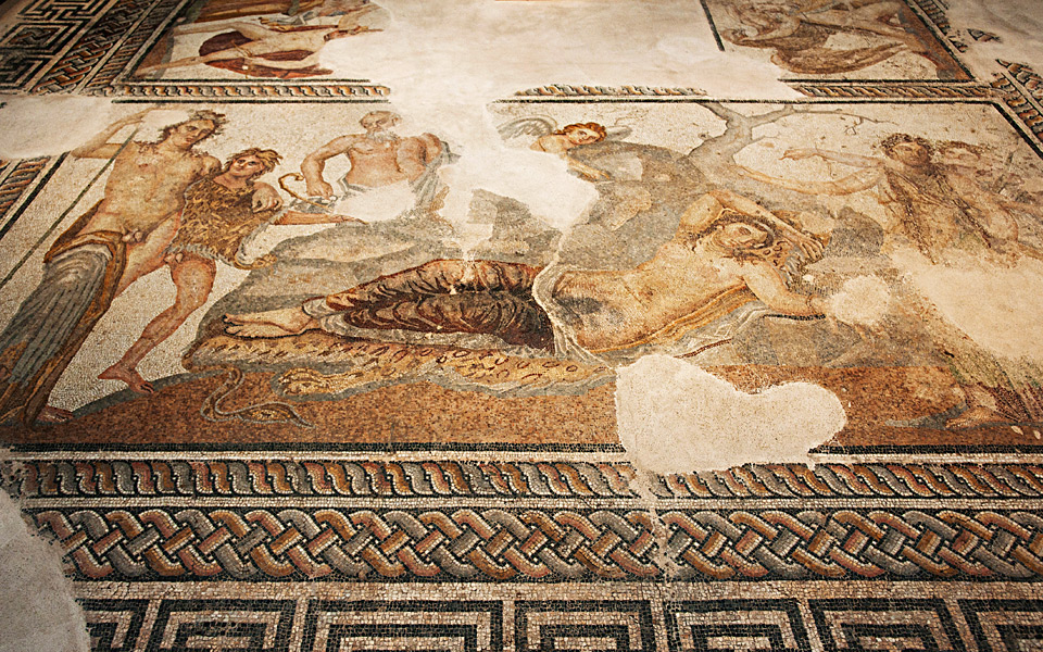<h5>Fragment of mosaic floor (3rd c. AD)</h5>