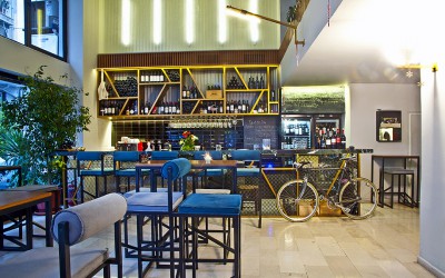 Boheme Bourgeois: Wine and Gourmet Snacks