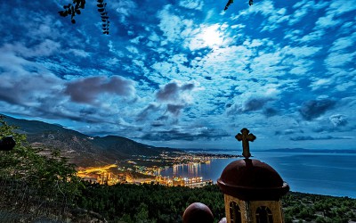 Ode to the Greek Skies