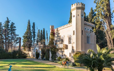 Queen’s Tower: Kings for a Day