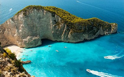 Guardian Reports High Expectations for Tourism in Greece