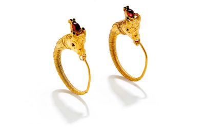 Mykonos Exhibition Tells Story of Cycladic Jewelry