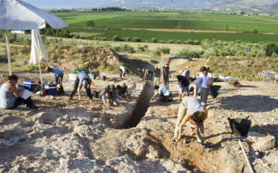 Newly Discovered Mycenaean Grave Reveals Nobleman’s Love of Jewelry
