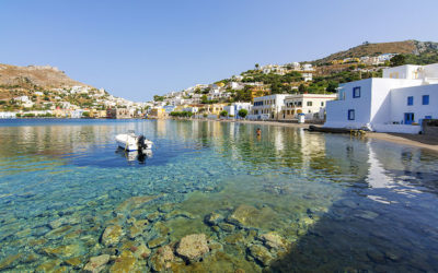 The Guardian Picked 2 Greek Destinations for Fall Holidays