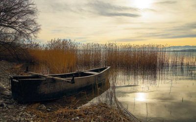 Northern Dreamscape: A Guide to the Lakes of Florina