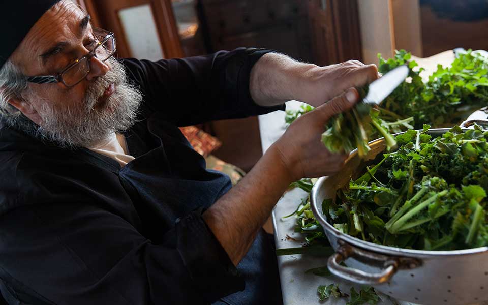 fasting-and-feasting-the-greek-orthodox-way-greece-is