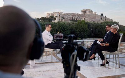 Greece Expecting Many More Tourists This Year, PM Tells Bild