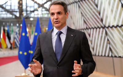 Greek PM Urges Rapid Tests for Tourists Returning Home