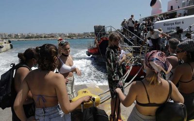 Surge in Holiday Bookings to Greece after UK Amber List Changes