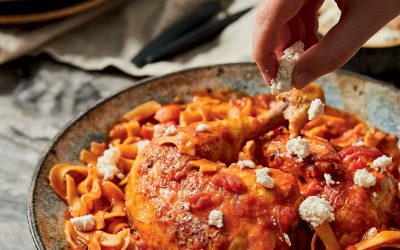 Rooster in Tomato Sauce with Hilopites