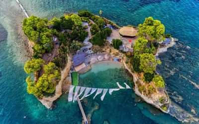 Glowing Praise for Greece from the British Press