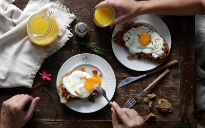 Recipe: Mykonos-Style Sausage & Eggs