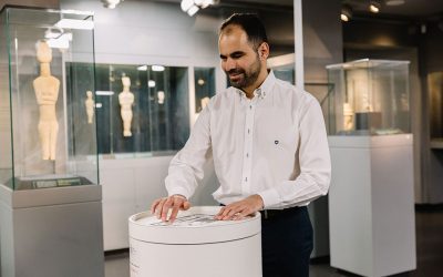 Cycladic Art Museum Puts Visually Impaired ‘IN CONTACT’