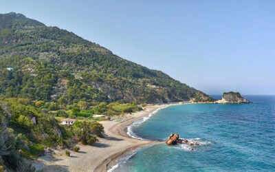 Samos Ranked Among Top Destinations for Clean and Beautiful Beaches